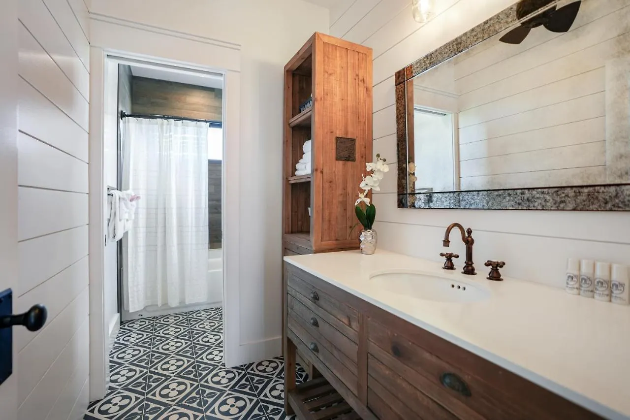Hale Haupu Villa Koloa 0*,